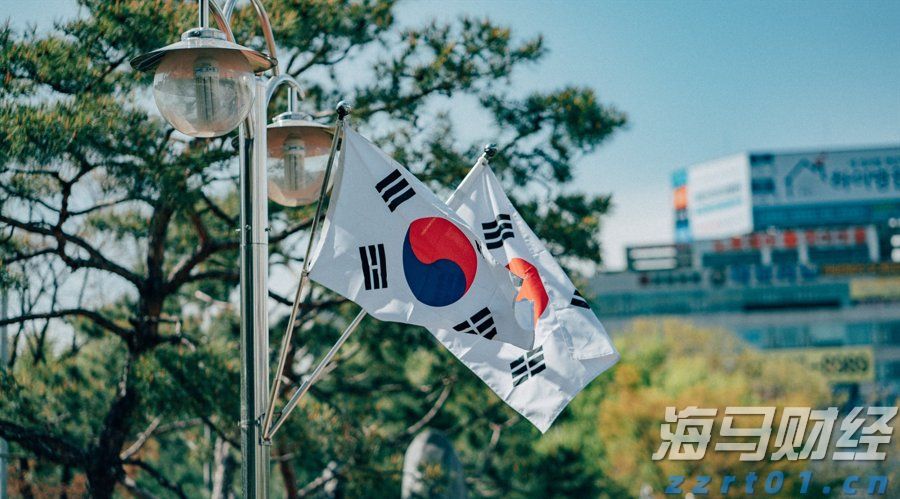 新同学是“机器人”！广东中小学开学首日花式“整活”